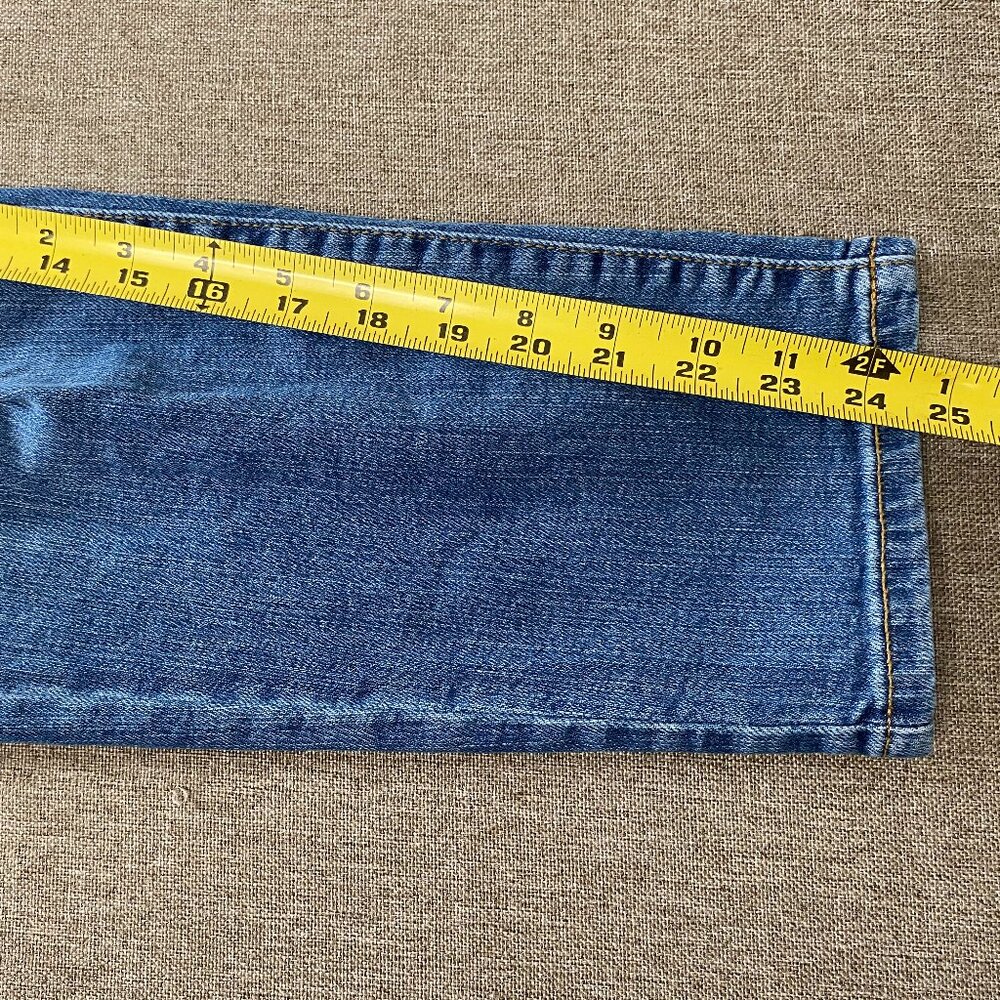 Banana Republic PETITE Curvy Girlfriend Denim Jeans Women's 6P Blue Distressed - Picture 12 of 14